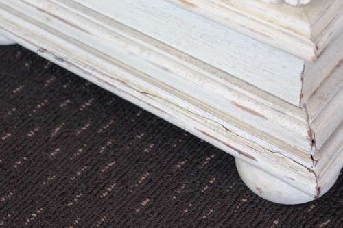 **RS17_Clearance** Wetherley's King size headboard & matching 3-drawer pedestals in an Ivory colour