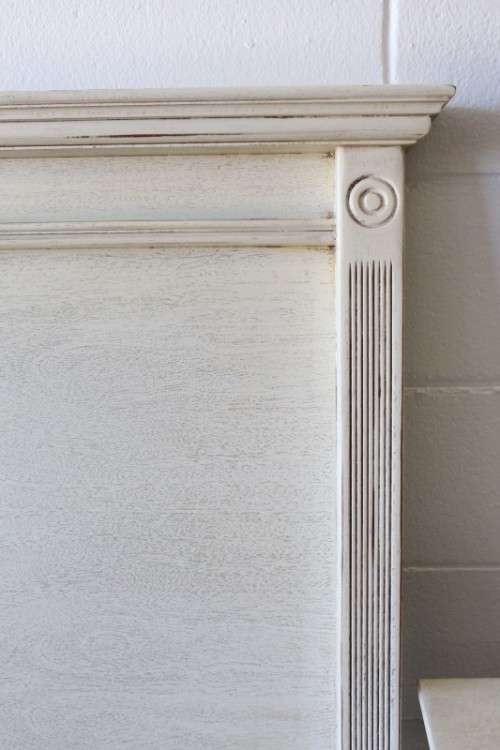 **RS17_Clearance** Wetherley's King size headboard & matching 3-drawer pedestals in an Ivory colour
