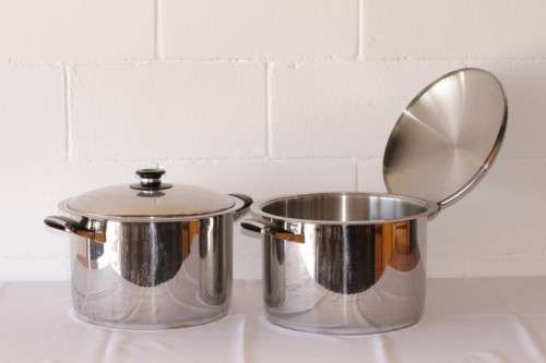 A stunning AMC Classic 18/10 stainless steel 30cm, 13.5 litre Gourmet Titan pot w/ "VISIOTHERM®" lid