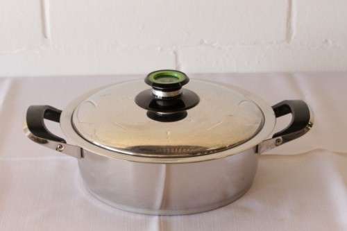 A wonderful AMC Classic 18/10 stainless steel 24cm Gourmet Deep pot with "VISIOTHERM®" lid