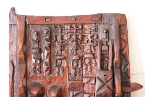 **RS17** A hand carved vintage/ antique? West African (Mali) Dogon granary door w/ sliding latch