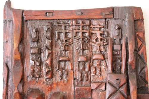 **RS17** A hand carved vintage/ antique? West African (Mali) Dogon granary door w/ sliding latch