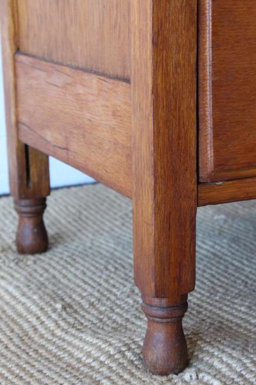 An amazing vintage Oak 3-drawer dressing table with tri-folding mirrors and porcelain drawer handles