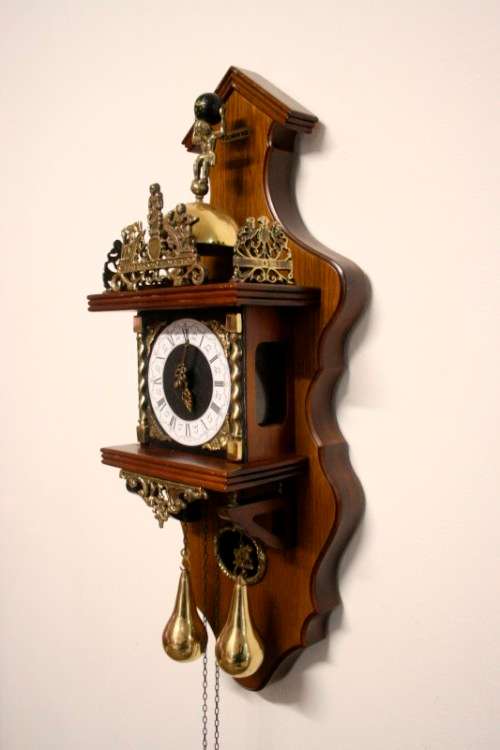 A magnificent Zaandam Zaanse (Dutch) wall hanging pendulum clock, serviced and working! Gorgeous!!!
