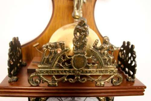 A magnificent Zaandam Zaanse (Dutch) wall hanging pendulum clock, serviced and working! Gorgeous!!!