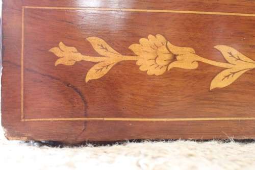 **RS17** A wonderful Mahogany double door display cabinet/ bookcase w/ stunning marquetry detailing!
