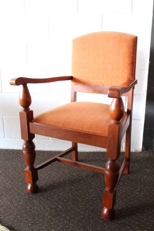 A stunning Sapele wood & Mahogany wood combination 6-seater dining suite with carver chairs