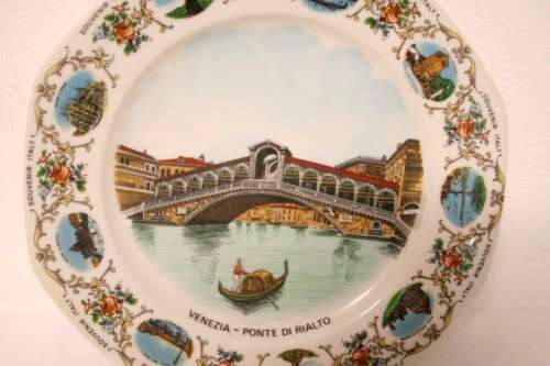 **RS17** 3 fabulous assorted, decorative wall plates incl Royal Decor, Seltman. One price for all 3