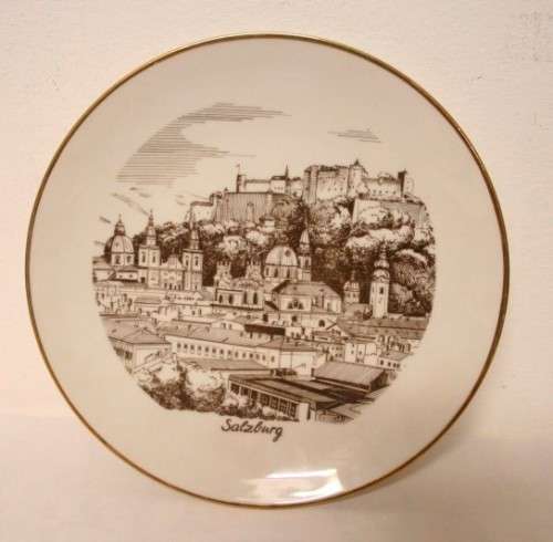 **RS17** 3 fabulous assorted, decorative wall plates incl Royal Decor, Seltman. One price for all 3