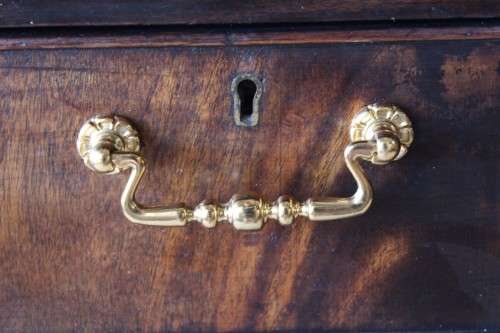**RS17** A vintage Georgian-style Mahogany 9-drawer pedestal desk with a leather top - AMAZING!!