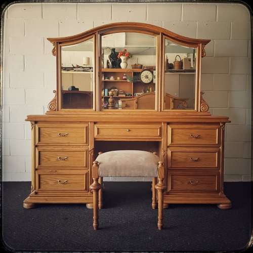 **RS17** A large Oak tri-mirror dressing table with seven spacious drawers and a matching stool!!