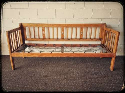 A very charming and sturdy 3-seater solid Oak daybed with carvings - perfect for sun room!