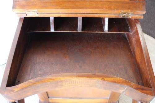 RARE antique Victorian (c1880) 4-drawer davenport (ship's captain desk) with a leather top
