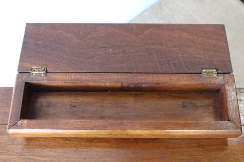 RARE antique Victorian (c1880) 4-drawer davenport (ship's captain desk) with a leather top