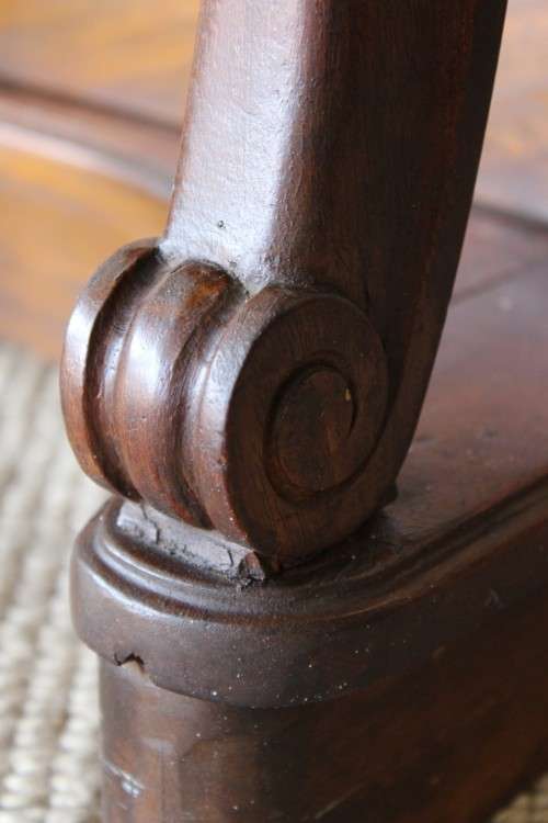 RARE antique Victorian (c1880) 4-drawer davenport (ship's captain desk) with a leather top
