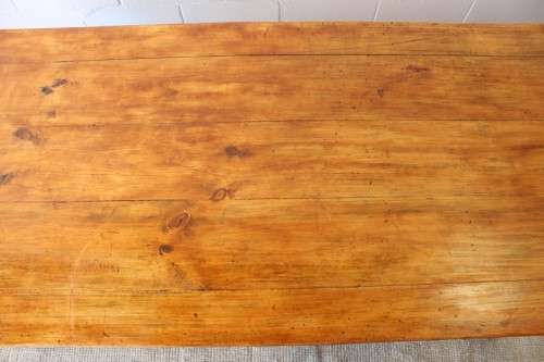 **RS17** A sturdy solid wooden (2.4m long) 8 to 10 seater dining/ patio table in great condition