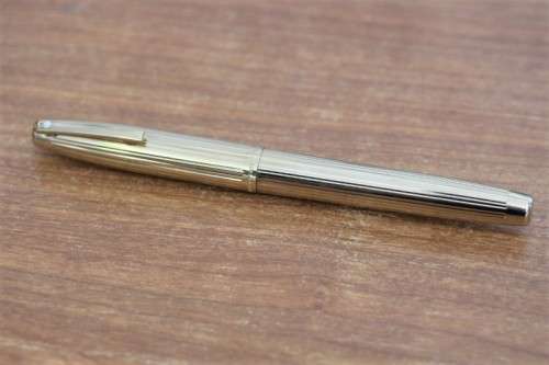 **RS17** Superb Sheaffer Imperial 777 gold plated fountain pen w/ 14ct gold nib in its original box