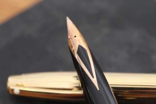 **RS17** Superb Sheaffer Imperial 777 gold plated fountain pen w/ 14ct gold nib in its original box