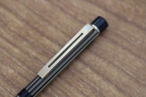 **RS17** Boxed Sheaffer Targa 675 Regency Stripe gold plated fountain pen & ballpoint pen set