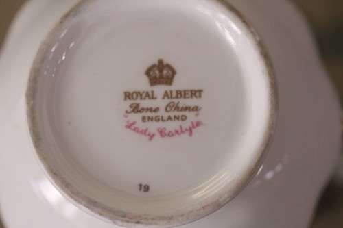 A gorgeous Royal Albert fine bone china milk jug/ creamer in the very pretty "Lady Carlyle"  pattern