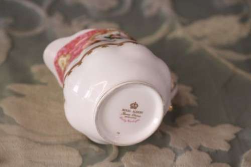 A gorgeous Royal Albert fine bone china milk jug/ creamer in the very pretty "Lady Carlyle"  pattern