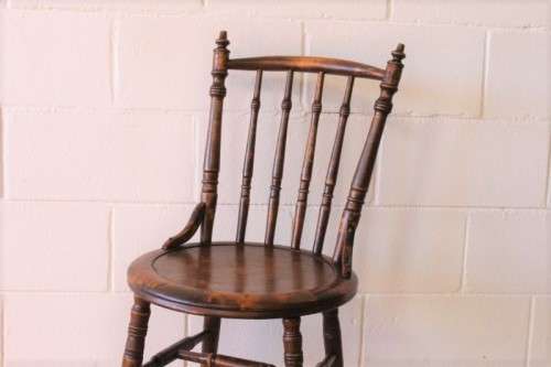 A stunning antique spindle-back occasional chair w/ a round seat and gorgeous turned legs & supports