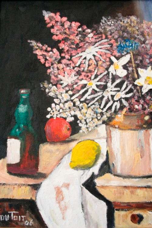 **RS17** A signed and framed "K Du Toit" still life oil painting in very good condition. Fabulous!