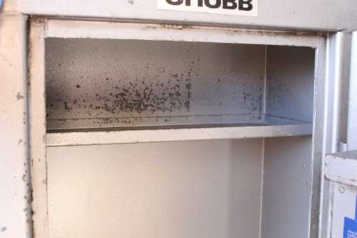 A solid Chubb Safes steel rifle safe with hand-gun/ ammunition shelves in the safe & in the door