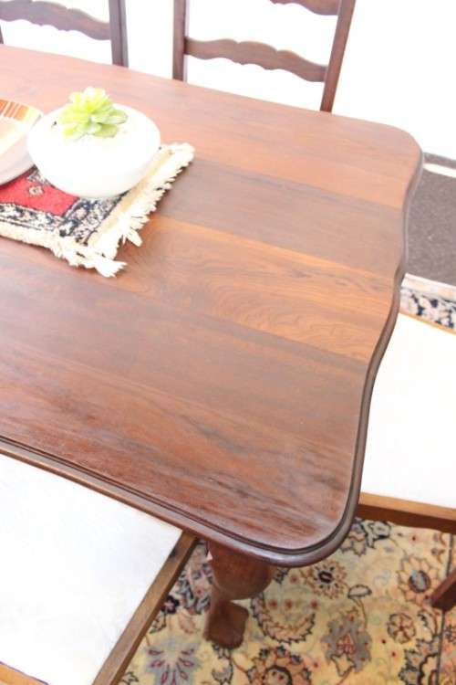 **RS17** A vintage ball & claw dining room suite w/ 6x fabulous white fabric upholstered chairs