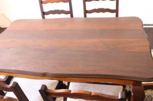 **RS17** A vintage ball & claw dining room suite w/ 6x fabulous white fabric upholstered chairs