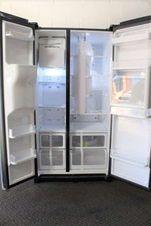 **RS17** Samsung mirror finish (Model RS21HFCMR) 524 litre side-by-side fridge-freezer w/ ice maker
