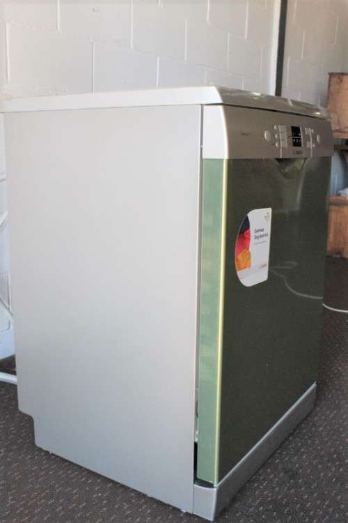**RS17** Superb stainless steel (Silver Inox) Bosch Serie|6 SilentPlus model: SMS58L08ZA dishwasher