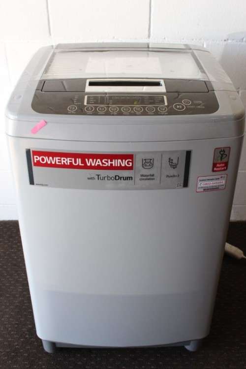 Top-quality silver LG 12kg top loader washing machine model: T12DTEFTH with Turbo Drum