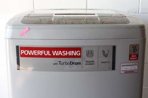 Top-quality silver LG 12kg top loader washing machine model: T12DTEFTH with Turbo Drum