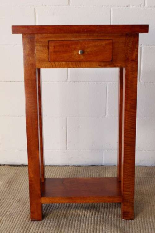 **RS17** Amazing Mahogany single-drawer pedestal w/ modern design - perfect lamp table for a hallway