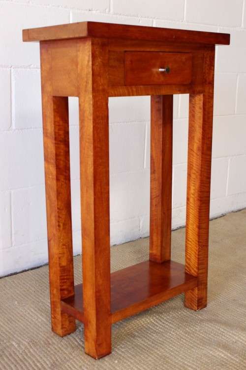 **RS17** Amazing Mahogany single-drawer pedestal w/ modern design - perfect lamp table for a hallway