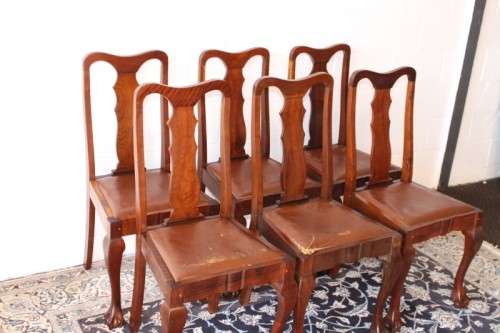 **RS17** Six stunning and beautifully made solid Imbuia ball & claw Boston-back dining chairs