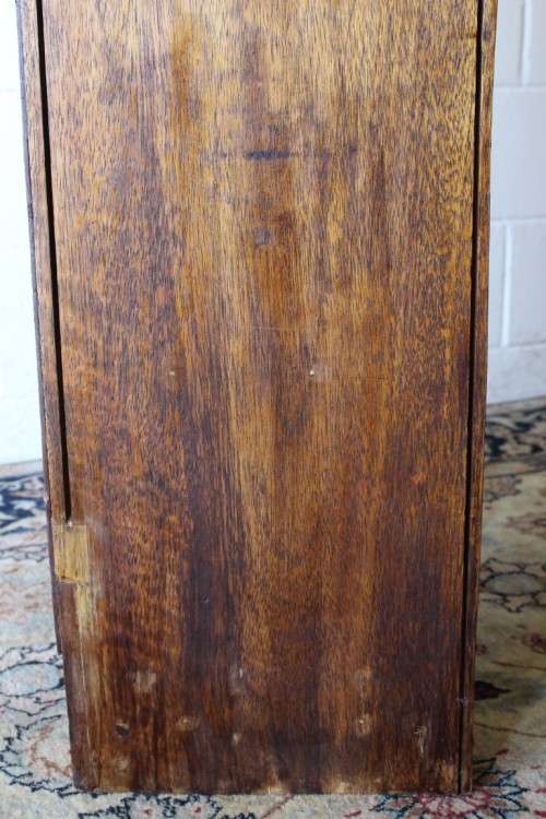 **RS17** Wonderful dark wood bookcase w three shelves - ample space for books or even collectables!