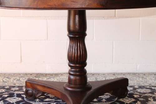 A stunning and solidly made antique Victorian round Rosewood hall/ foyer table with carved feet