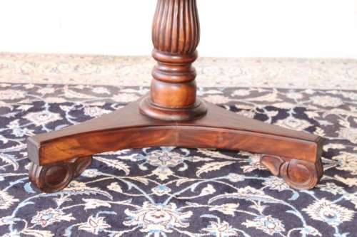 A stunning and solidly made antique Victorian round Rosewood hall/ foyer table with carved feet