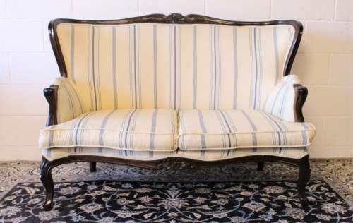 **RS17** Beautiful, newly upholstered Queen Anne lounge suite w/ a 2-seater settee & 2x armchairs