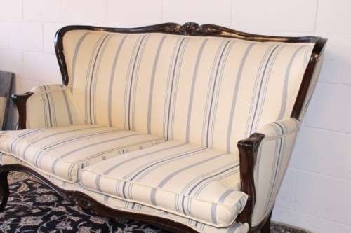 **RS17** Beautiful, newly upholstered Queen Anne lounge suite w/ a 2-seater settee & 2x armchairs
