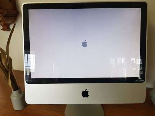 **RS17** Amazing high quality Apple iMac (7.1) desktop w/ keyboard & mouse -in stunning condition!!