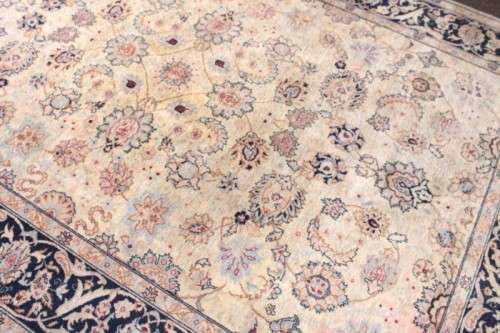 A wonderful large 275cm x 184cm Romanian Balkin Muras (persian) carpet with a Kashan design