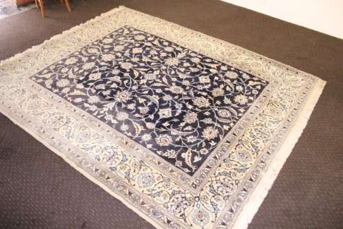 **RS17** An awesome traditional blue and white Iranian Nain Persian carpet - 245cm x 196cm