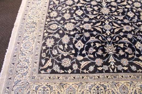 **RS17** An awesome traditional blue and white Iranian Nain Persian carpet - 245cm x 196cm