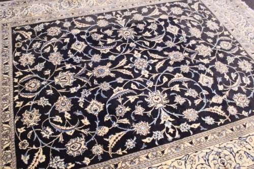 **RS17** An awesome traditional blue and white Iranian Nain Persian carpet - 245cm x 196cm