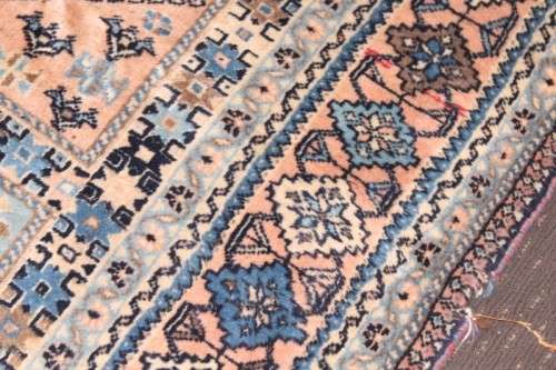 A magnificent & intricately detailed X-large (410cm x 298cm) Persian carpet with a diamond design