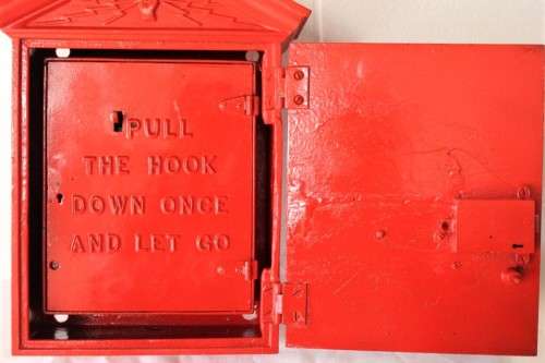 A scarce (early 1900's) Gamewell cast iron fire alarm with original parts . Lifespace Sale