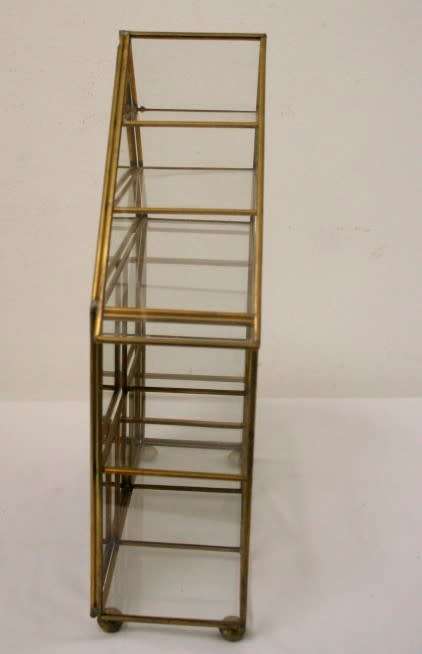 **RS17** A charming footed brass and glass (house) printers tray, perfect for miniature ornaments!